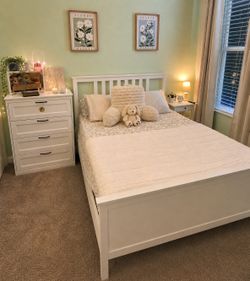 Queen Size Bedroom Set for Sale