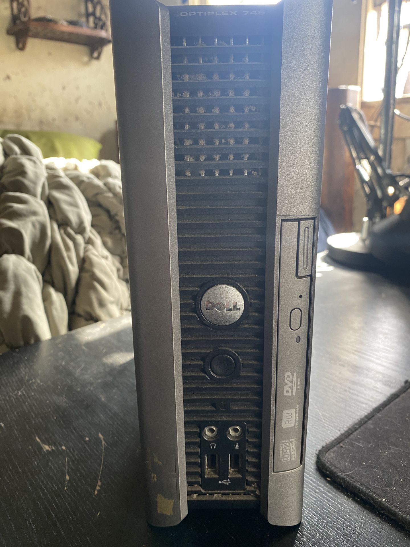 Dell Optiplex 745 Desktop Computer