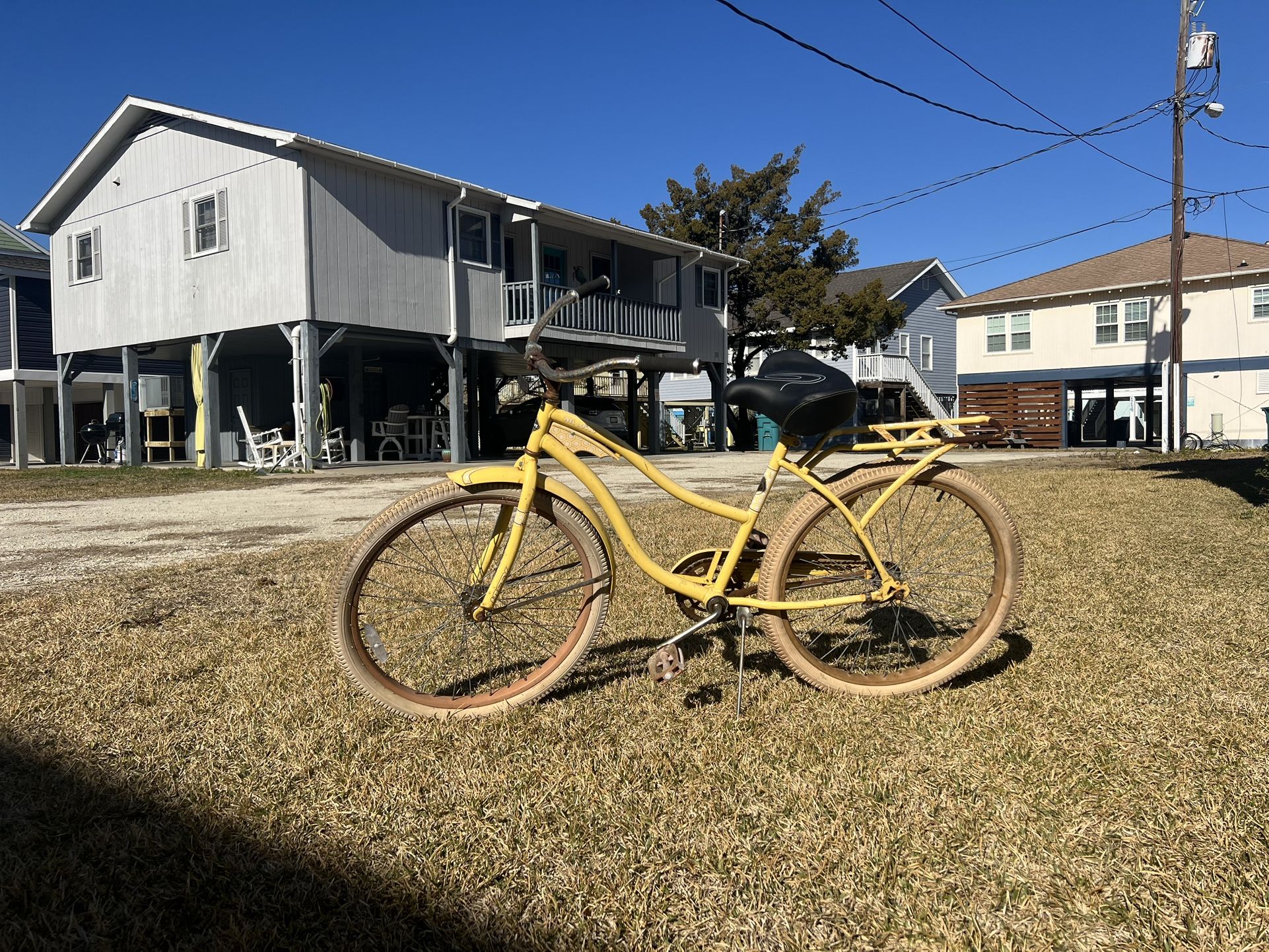 Yellow Huffy Cruiser Bike