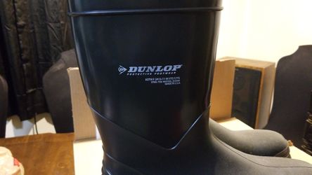 Dunlop PPE grade steel/composite toe boots