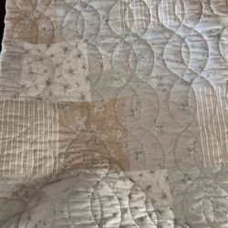 Girls Twin Bed Reversible Quilt
