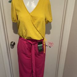 New Women’s Top/pants Size Small 