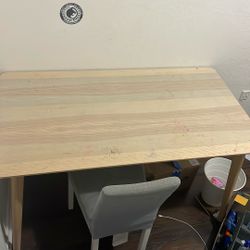 Free Desk