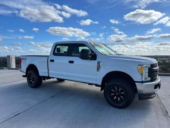 2017 Ford F250 SD Crew Cab XL Diesel 4X4