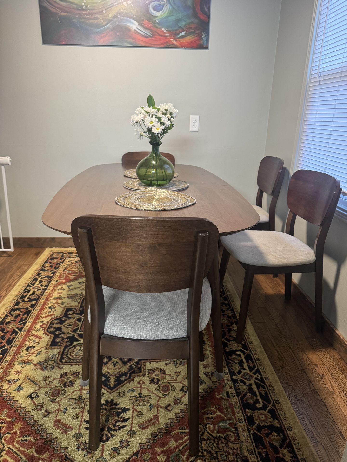 Dania Dining Table With 4 Chairs for Sale in Seattle, WA OfferUp