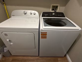 Whirlpool Washer & Dryer Set