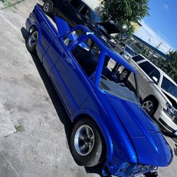 Paint & Body Work / Pintura Y Enderezado/ Partes / Parts 