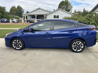 Toyota Prius Hybrid 2017
