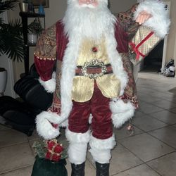 4.5 Ft Santa (Very High Quality)