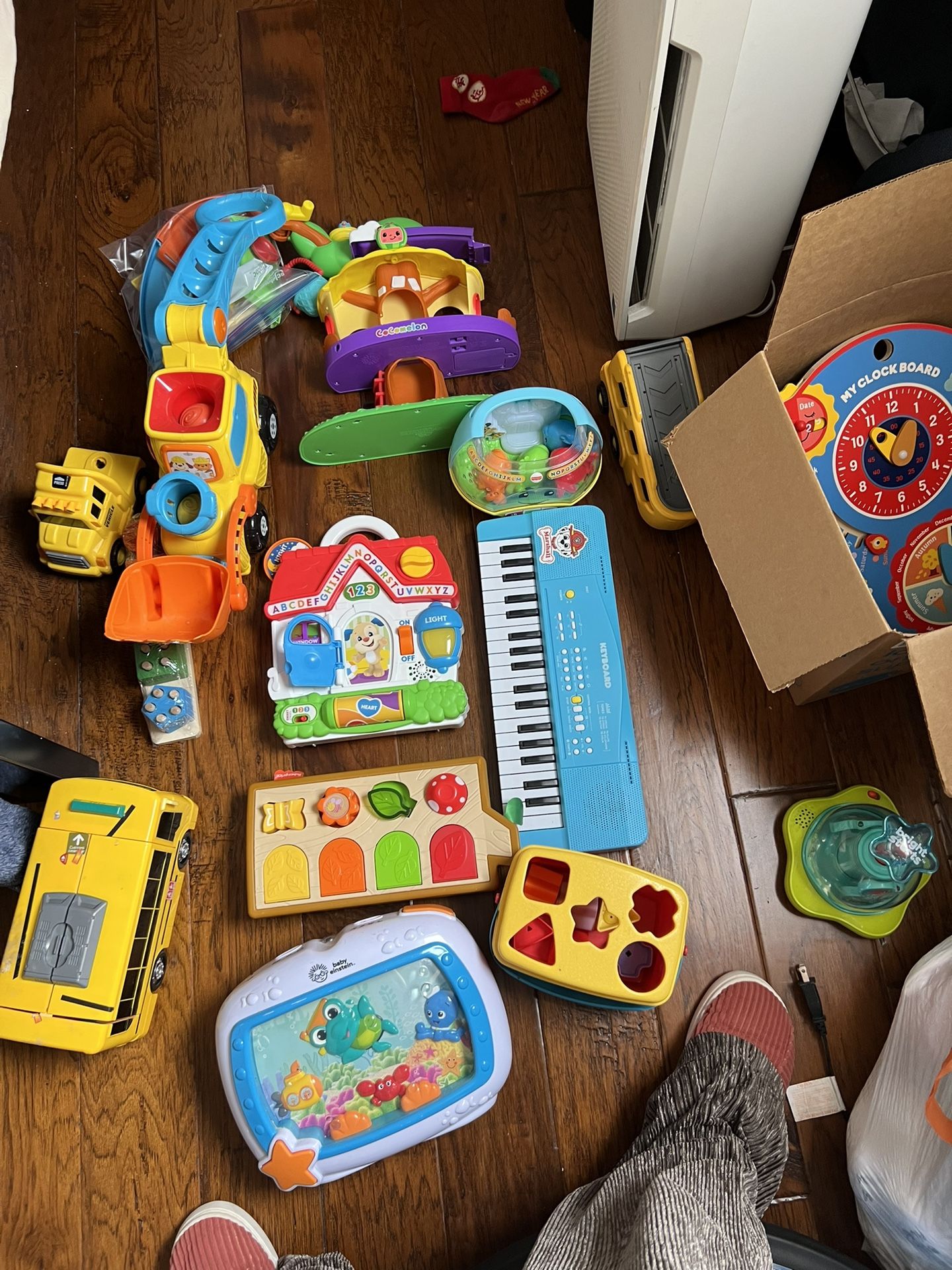 Lot Of Baby/Toddler Toys Baby Einstein, Fish Tank, Cocomelon Etc