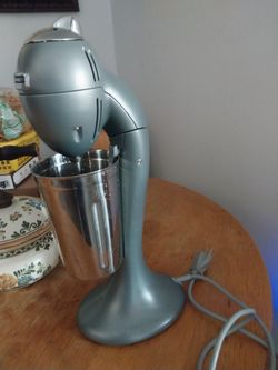 HAMILTON BEACH MILK SHAKE MACHINE LIGHTLY USED
