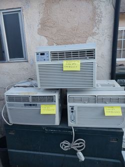 8,000 BTU ( 3 ) WINDOW AIR CONDITIONER