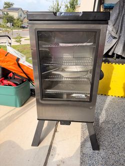 Electric Smoker - Masterbuilt 40-inch Bluetooth Smart Digital with Legs