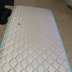 Twin mattress
