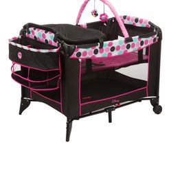 Minnie Mouse girl's playpen