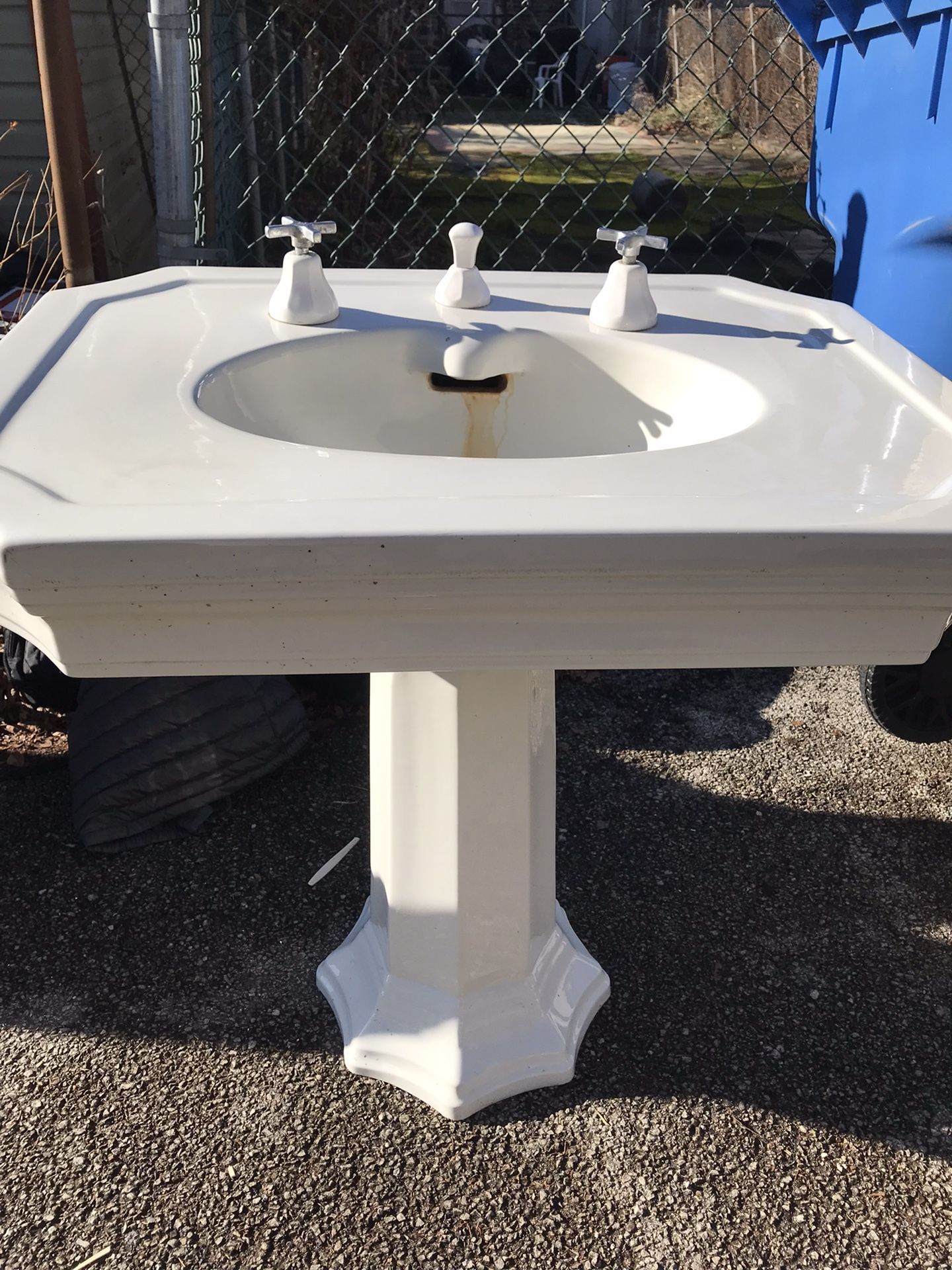 VTG, 1920’s Art Deco Style, Pedistal Bathroom Sink