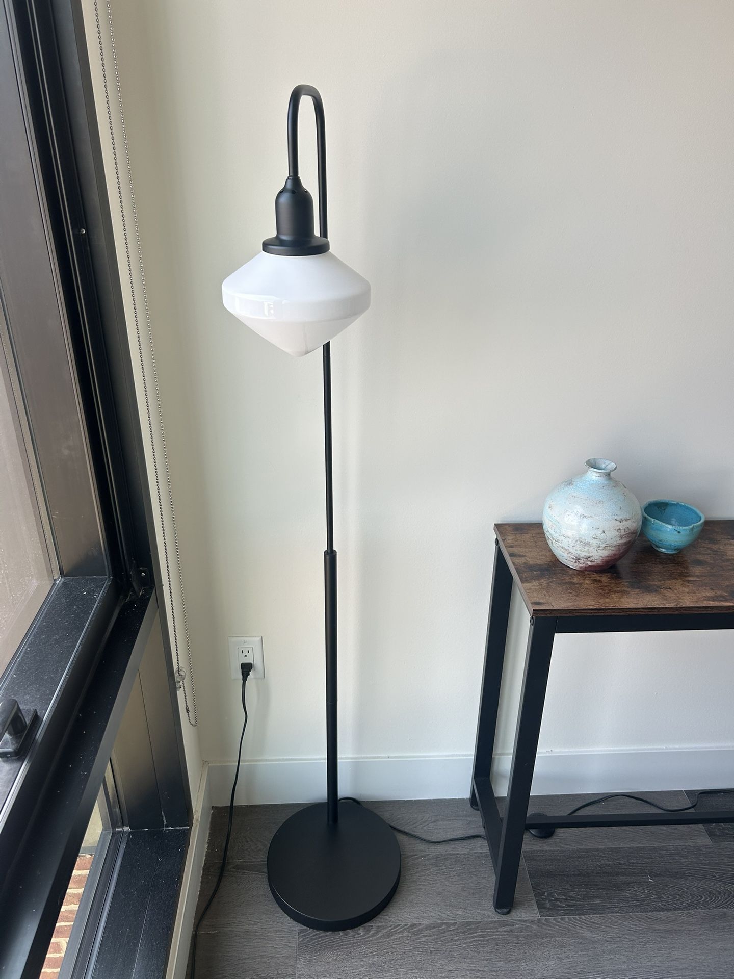 70” Twin Lamps With Hue lightbulbs