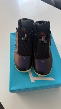 Jordan Doernbecher 17s Size 11