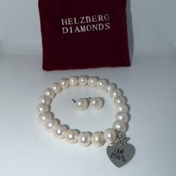 Pearl bracelet and earrings