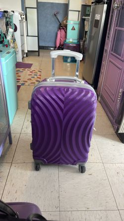 Amazing Color PURPLE  ‘Fuchsia’ 1-HARD SIDED  Suitcase