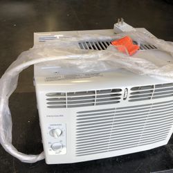 Frigidaire Air Conditioner 5000 BTU Window Mounted Compact 115 V