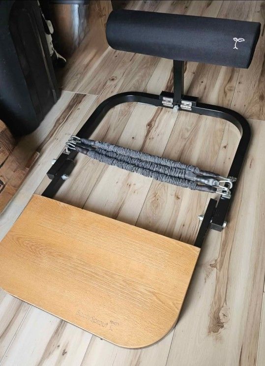 ⭐️ REDUCED - BootySprout - 165lbs Resistance!