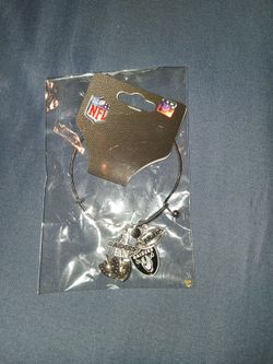 Raiders charm bracelet and stud earrings