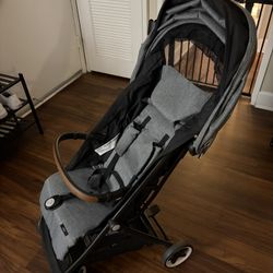 Lightweight Stroller 