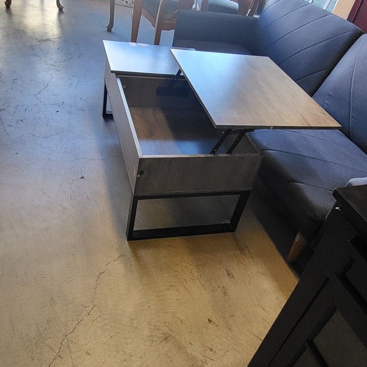 Coffee Table With Lift-top