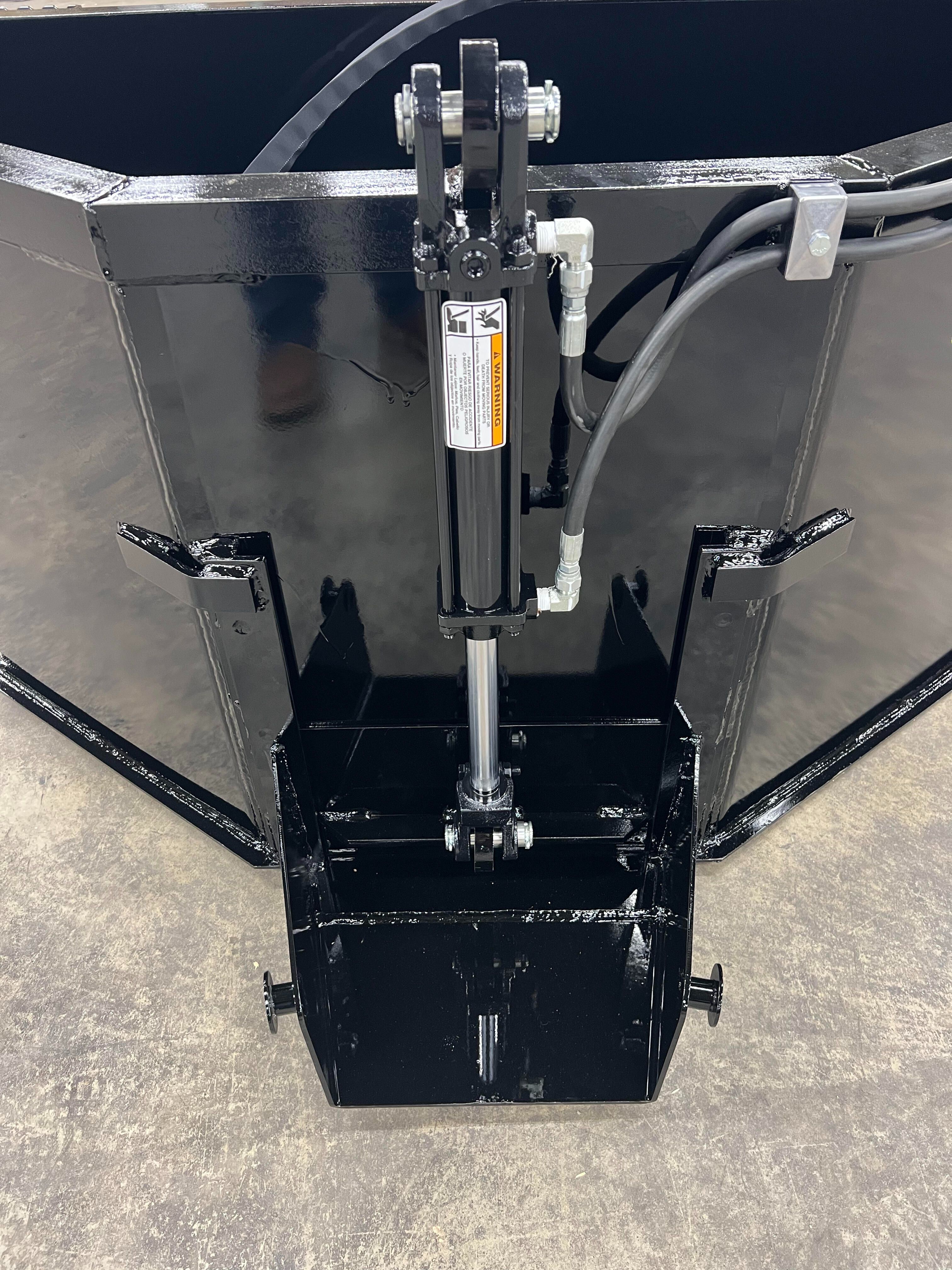 Stinger Attachments Cement/Concrete Bucket (CB-75)