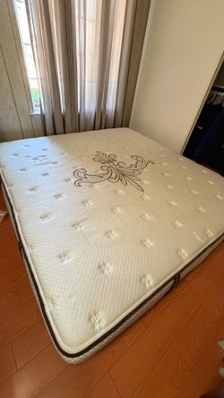 Stearns & Foster KING Size Mattress