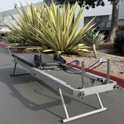 New Foldable Pilates Reformer Machine for Home and Gym 300 Ibs Cap