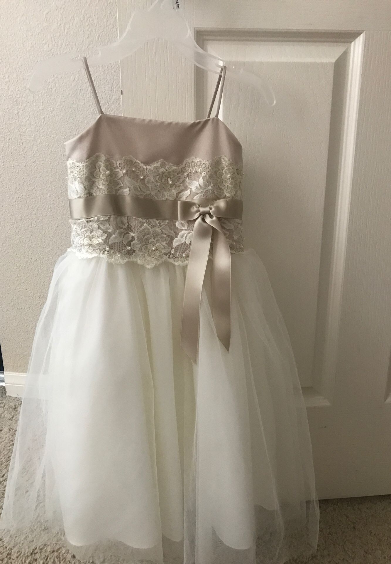 Girls dress