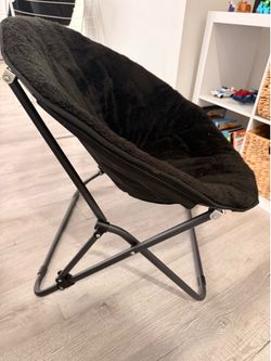 Saucer chair