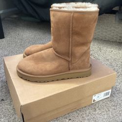Ugg boots size 7 womens 