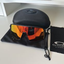 Oakley 