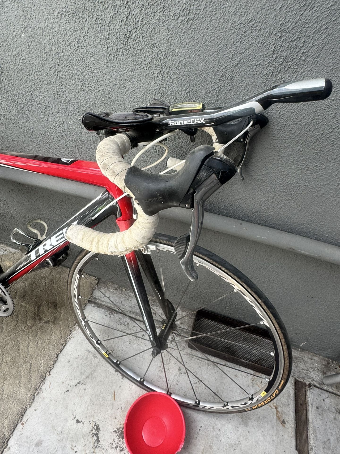Trek 2.3 Road Bike (52cm)