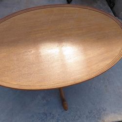 Table, Vintage Small Oval