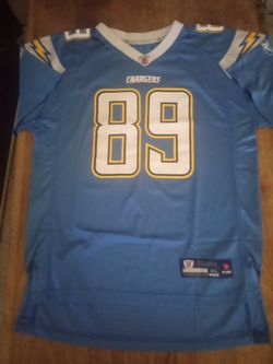 CHARGERS JERSEY SIZE XL YOUTH