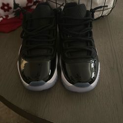 Size 9 Men’s Air Jordan 11 Low “Space Jam” 