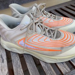 Giannis Immortality 4 Nike Men’s size 10.5 basketball shoes