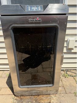Charbroil Electric Digital Smoker 1000 square inches