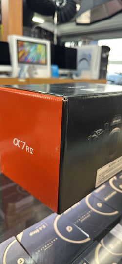 New Sony alpha a7R v full frame camera