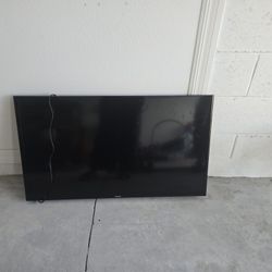 43 Inch Samsung TV