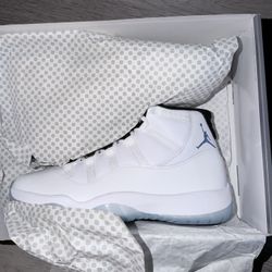 Jordan 11 Legend Blue Size 10