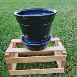 Black Flower Pot 