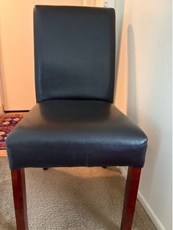 Dining chairs like new.