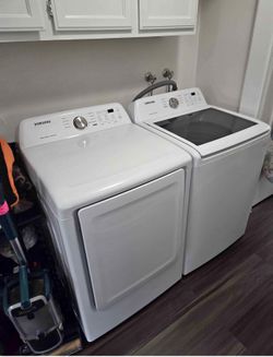 Samsung large capacity washer and dryer
