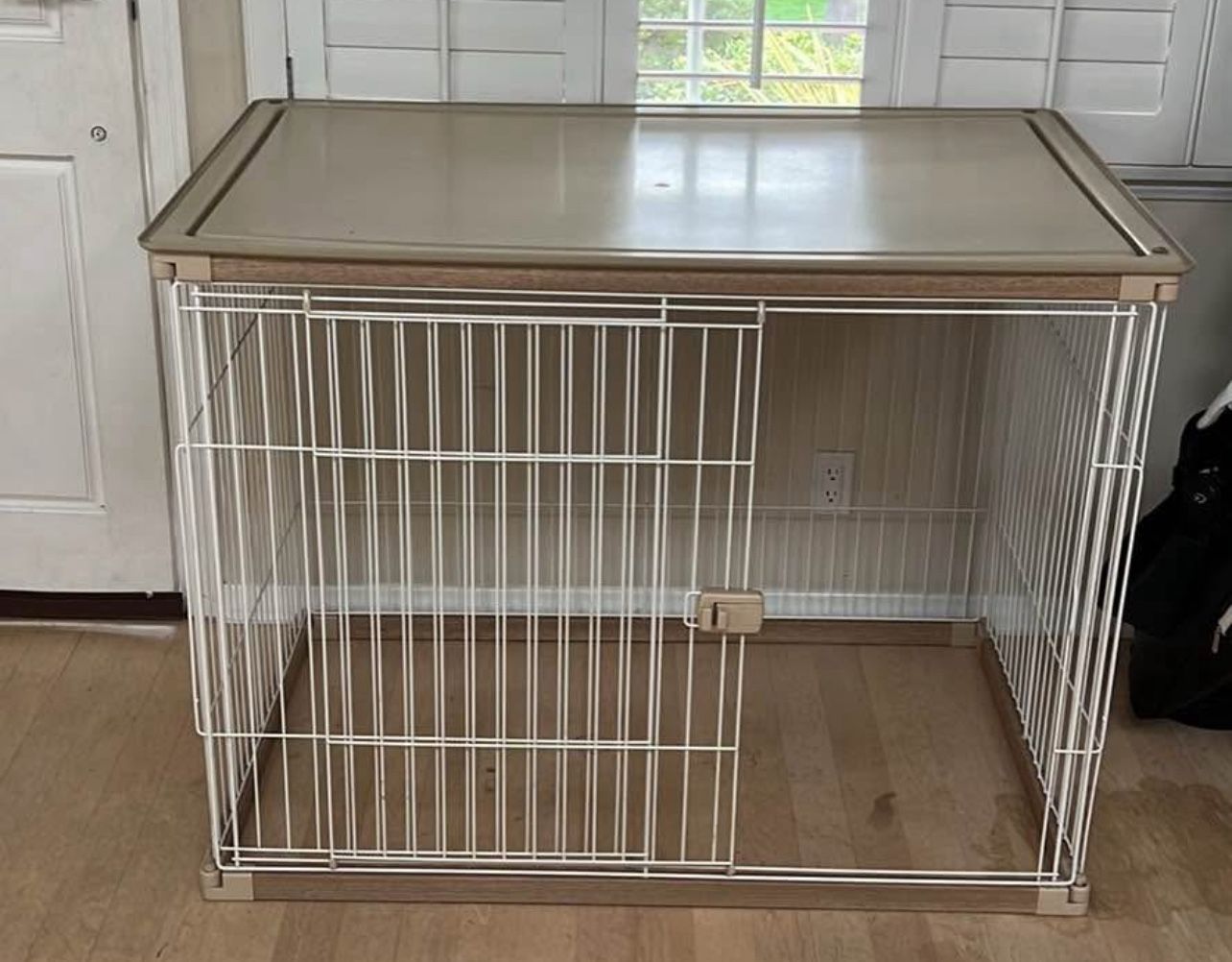 Spacious Indoor Dog Crate with Stylish Top/Bottom Surface