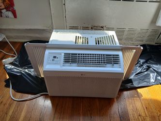 First come first pick up!
A/C window LG 6000 BTU with remote control working like New (only 6 months of use). Energy saving!!!!!!
For room up to 250 s